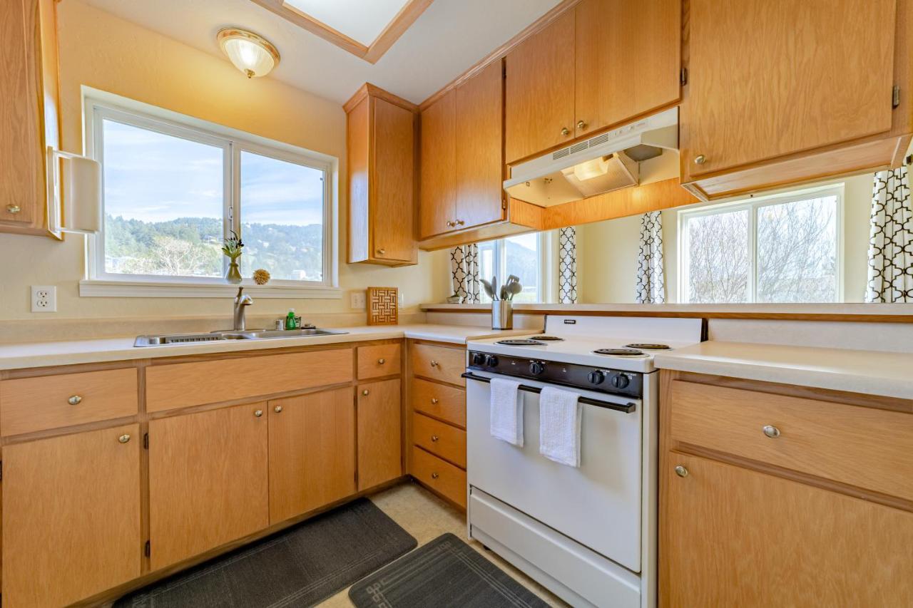 Steelhead Court Holiday home Shelter Cove