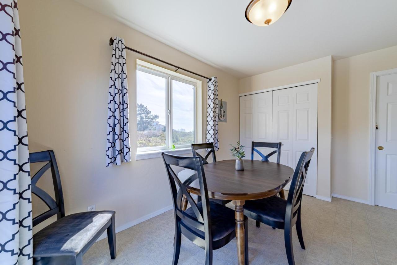Steelhead Court * Shelter Cove